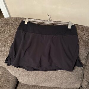 LuluLemon Black Athletic Skirt. Size 6. Perfect Condition!